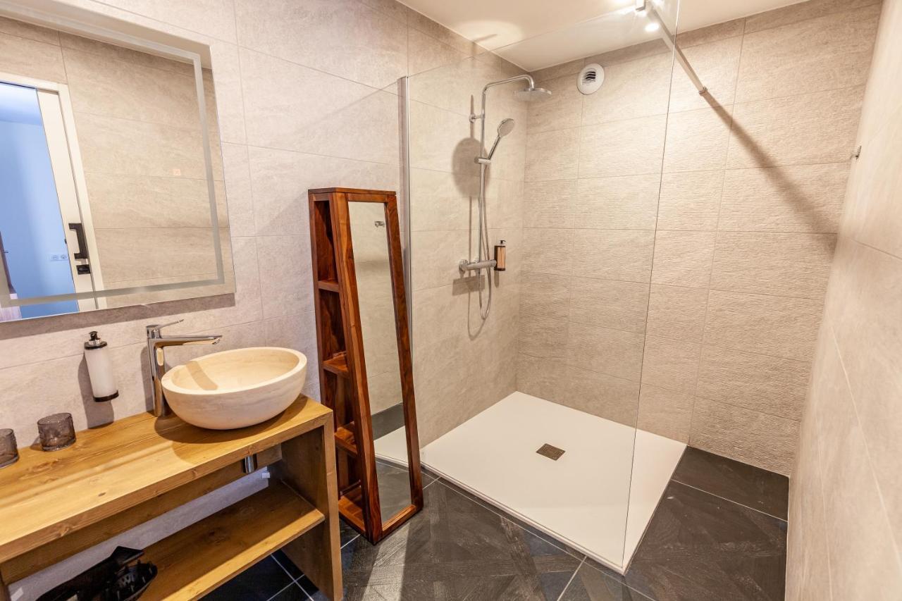 Hameau Des 40 Arpents Hotell Gergy Exteriör bild